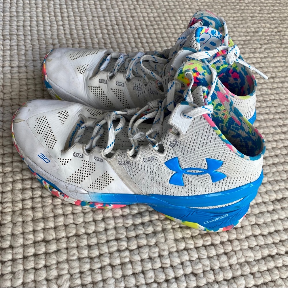 Under Armour Steph Curry Surprise Party 2 Sneakers Gem